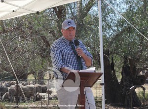 Chair of the Hunter Valley Combined Wild Dog Association Craig Murphy speaking at the launch.
